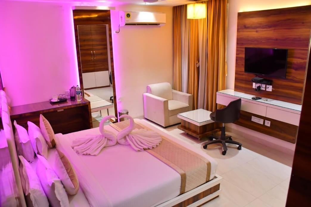 Moon And Mars Resort Tilsahri ภายนอก รูปภาพ